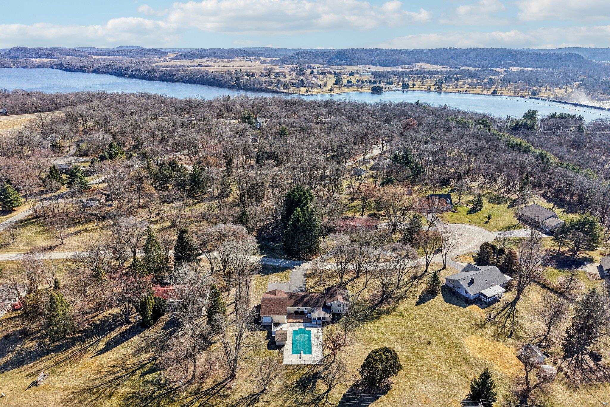 S9061 Meadowdale Road Prairie du Sac, WI 53578 - Photo 64 of 71