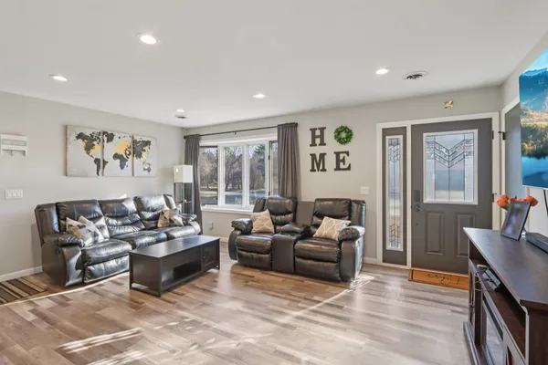 $725,000 | S9061 Meadowdale Road, Prairie du Sac, WI 53578