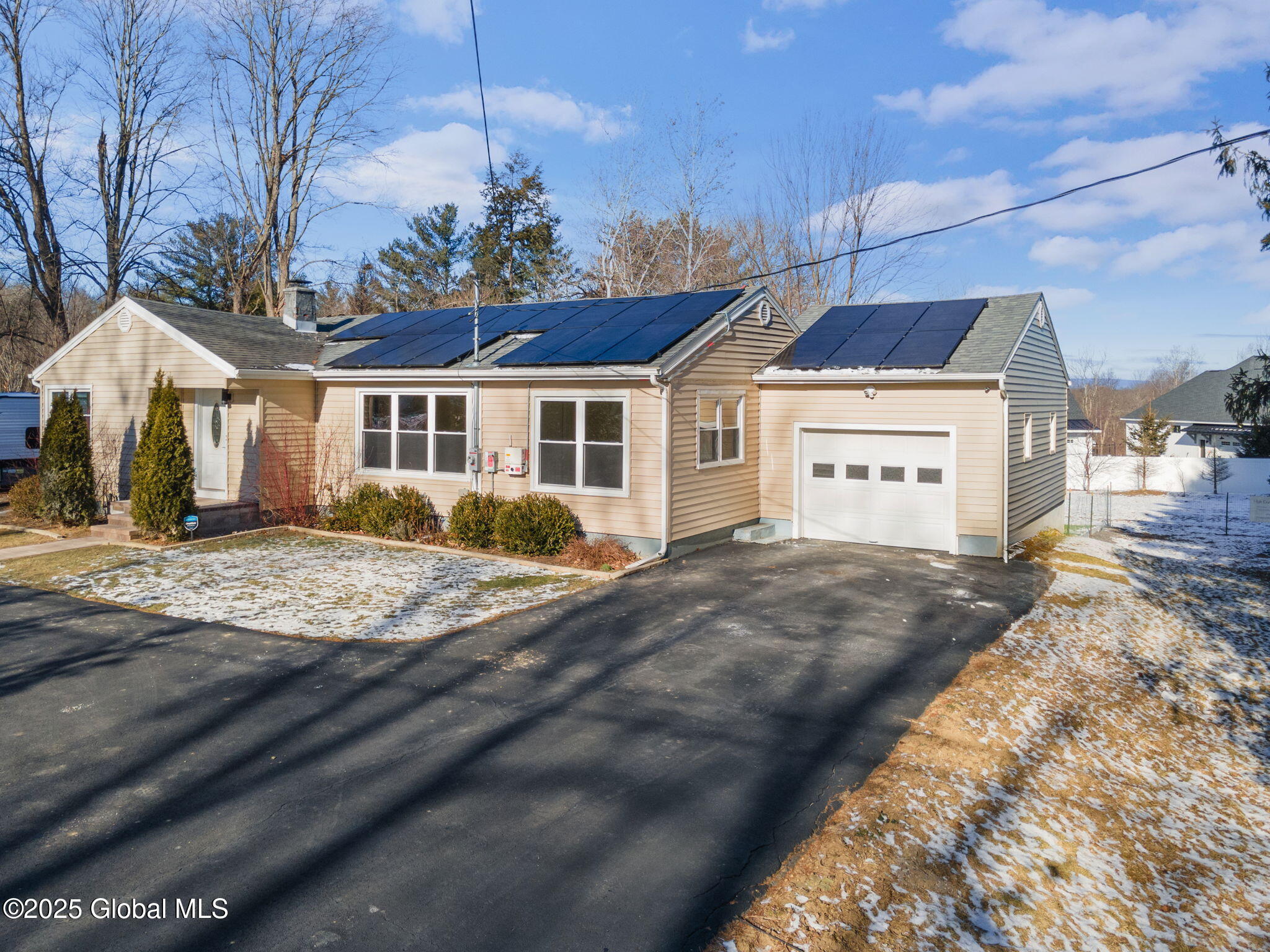 112 Charlton Road Ballston, NY 12020 - Photo 3 of 39 4-112CharltonRd_04