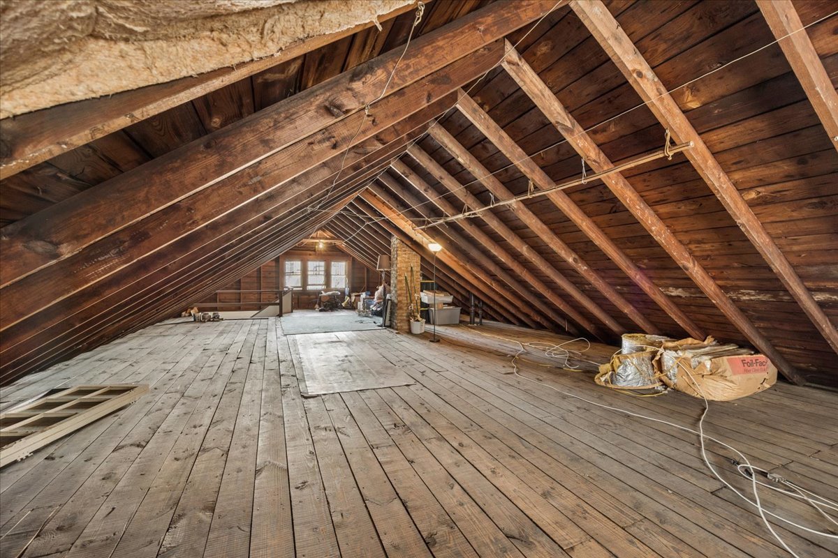 367 Bartram Road Riverside, IL 60546 - Photo 15 of 19 Gallery Image 15