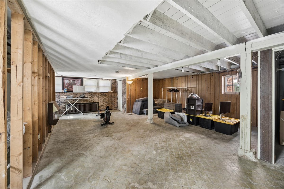 367 Bartram Road Riverside, IL 60546 - Photo 16 of 19 Gallery Image 16