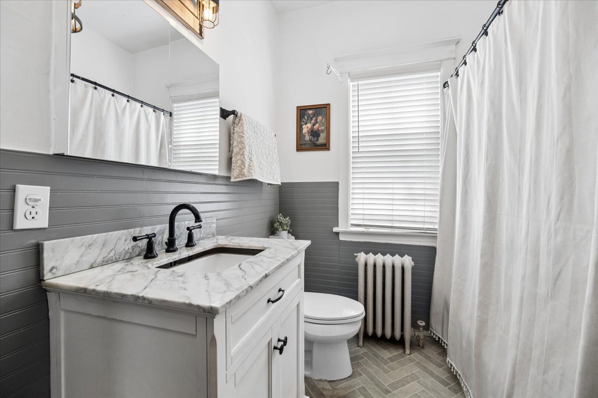 367 Bartram Road Riverside, IL 60546 - Photo 10 of 19 Gallery Image 10
