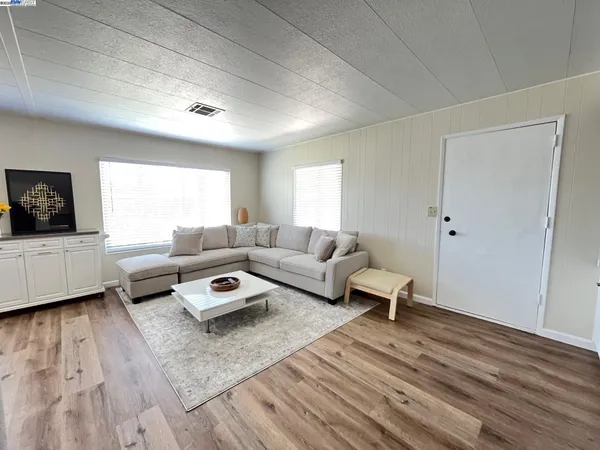 $195,000 | 711 Old Canyon Road, Unit 6, Fremont, CA 94536