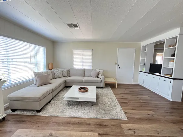 $195,000 | 711 Old Canyon Road, Unit 6, Fremont, CA 94536