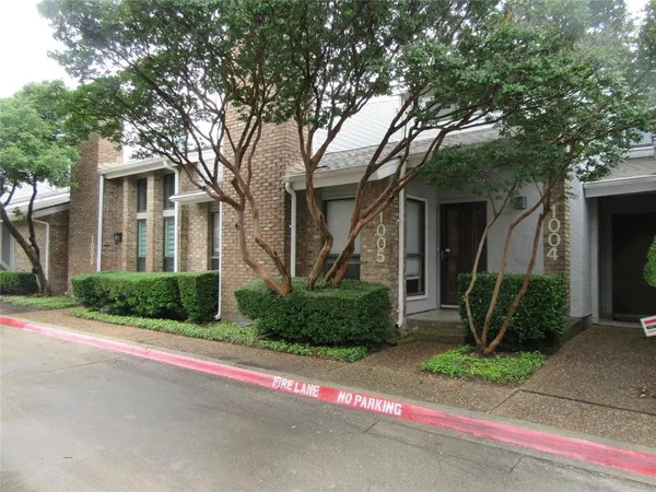 $1,975 | 17490 Meandering Way, Unit 1005, Dallas, TX 75252