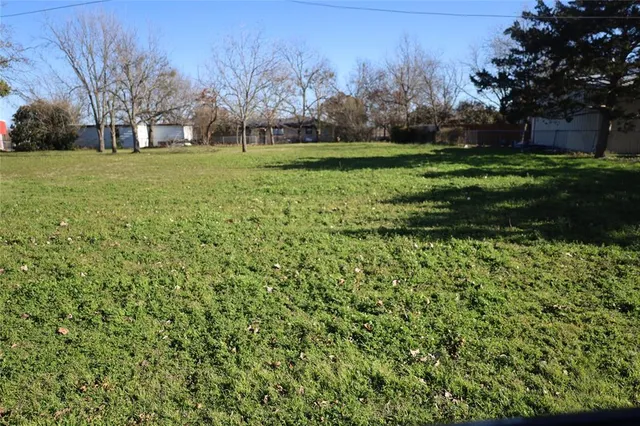 $45,900 | 404 North 5th Street, Godley, TX 76044
