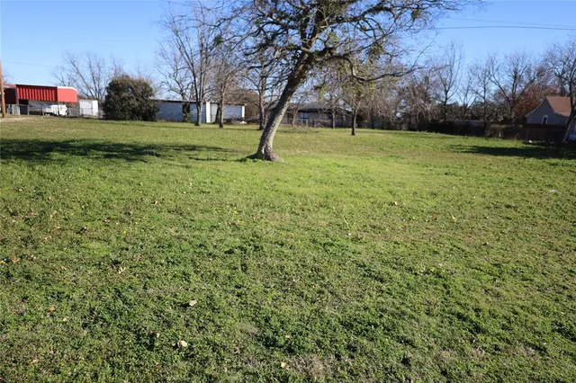$45,900 | 404 North 5th Street, Godley, TX 76044
