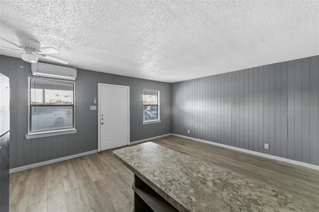 $795 | 1585 North Mill Street, Unit 5, Lewisville, TX 75057