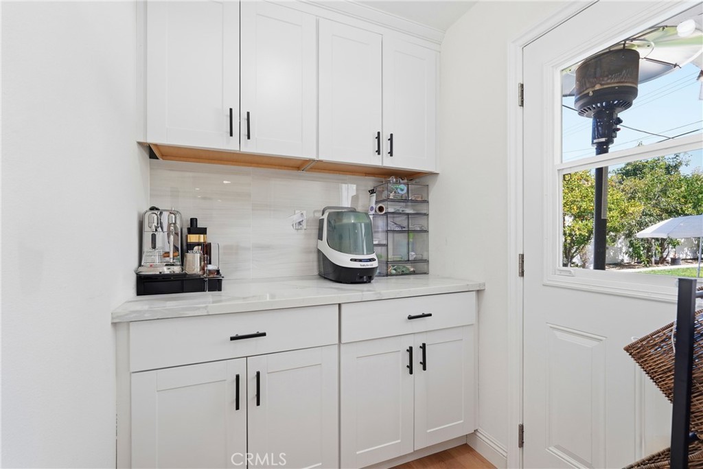 4563 Hempstead Street Simi Valley, CA 93063 - Photo 12 of 37