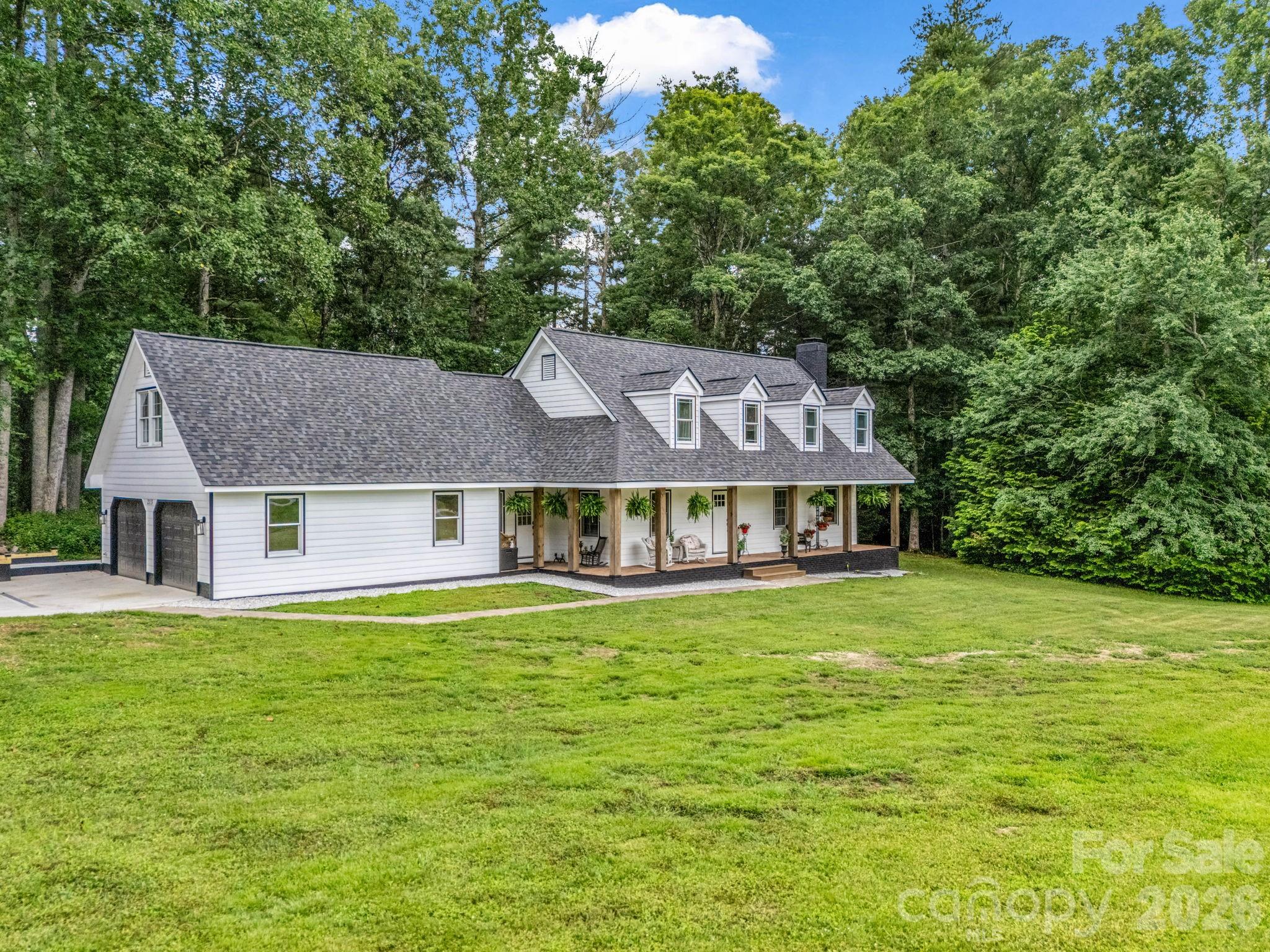 213 Raintree Drive Hendersonville, NC 28791 - Photo 2 of 41