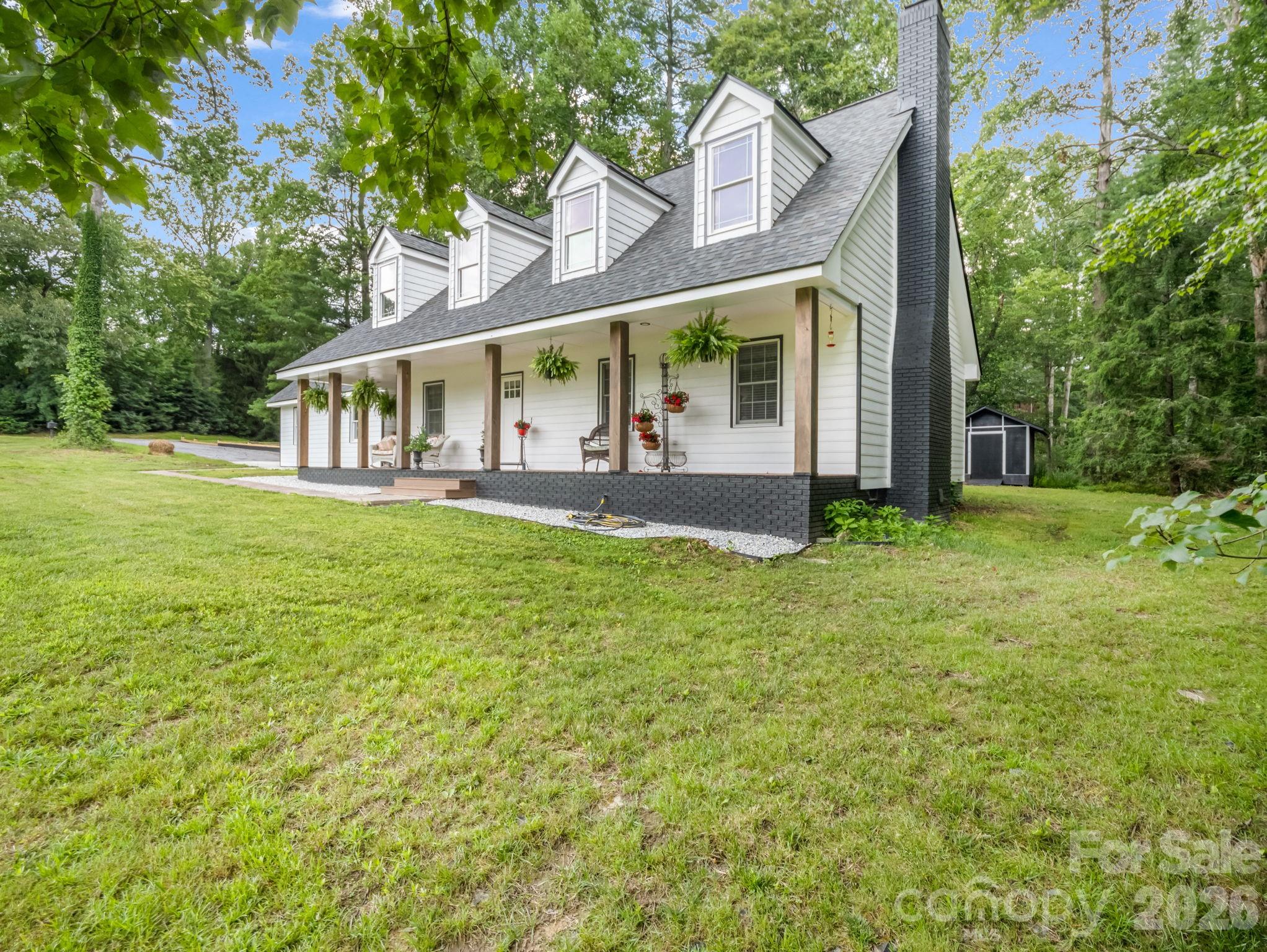 213 Raintree Drive Hendersonville, NC 28791 - Photo 3 of 41