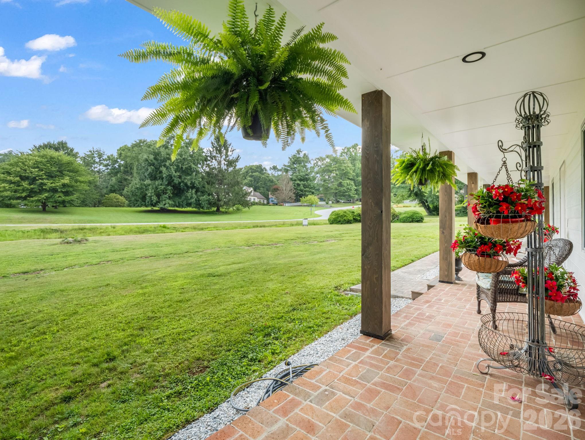 213 Raintree Drive Hendersonville, NC 28791 - Photo 7 of 41