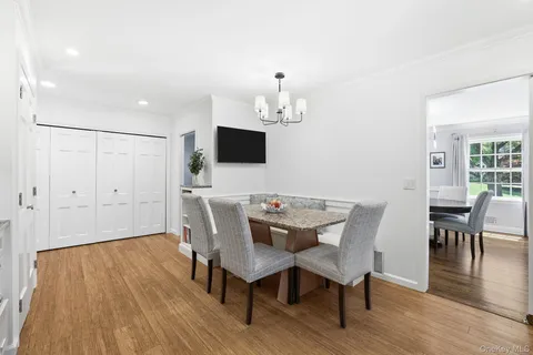$1,249,000 | 16 Old Farm Lane, Hartsdale, NY 10530