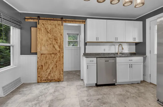 $165,000 | 1212 17th Avenue, Menominee, MI 49858