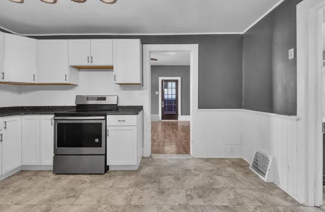 $165,000 | 1212 17th Avenue, Menominee, MI 49858