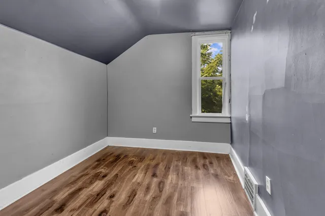 $165,000 | 1212 17th Avenue, Menominee, MI 49858