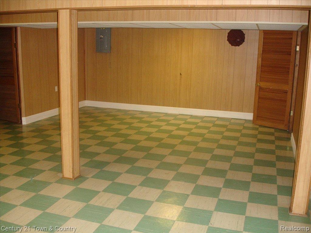 2324 Common Road Warren, MI 48092 - Photo 19 of 20 Picture 035