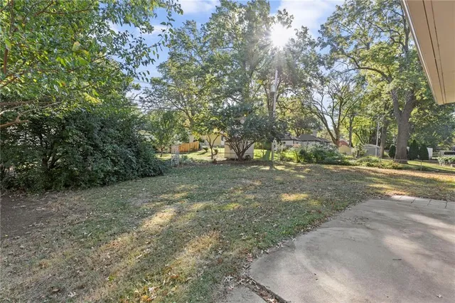 $340,000 | 7909 Lamar Avenue, Prairie Village, KS 66208