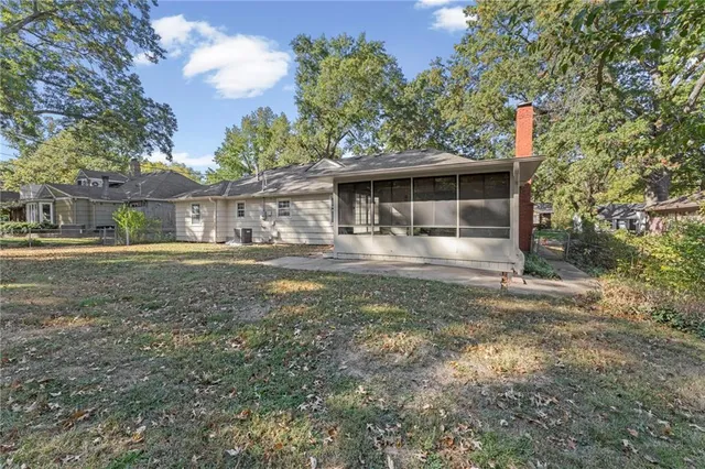 $340,000 | 7909 Lamar Avenue, Prairie Village, KS 66208