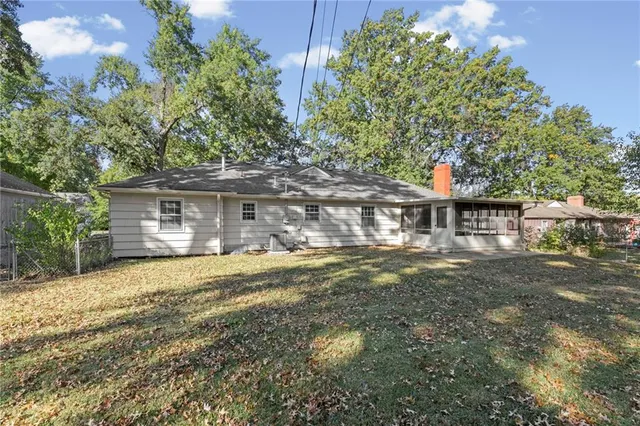 $340,000 | 7909 Lamar Avenue, Prairie Village, KS 66208