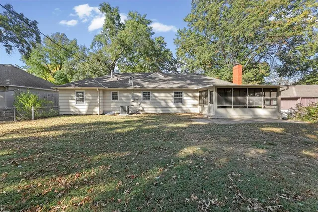 $340,000 | 7909 Lamar Avenue, Prairie Village, KS 66208