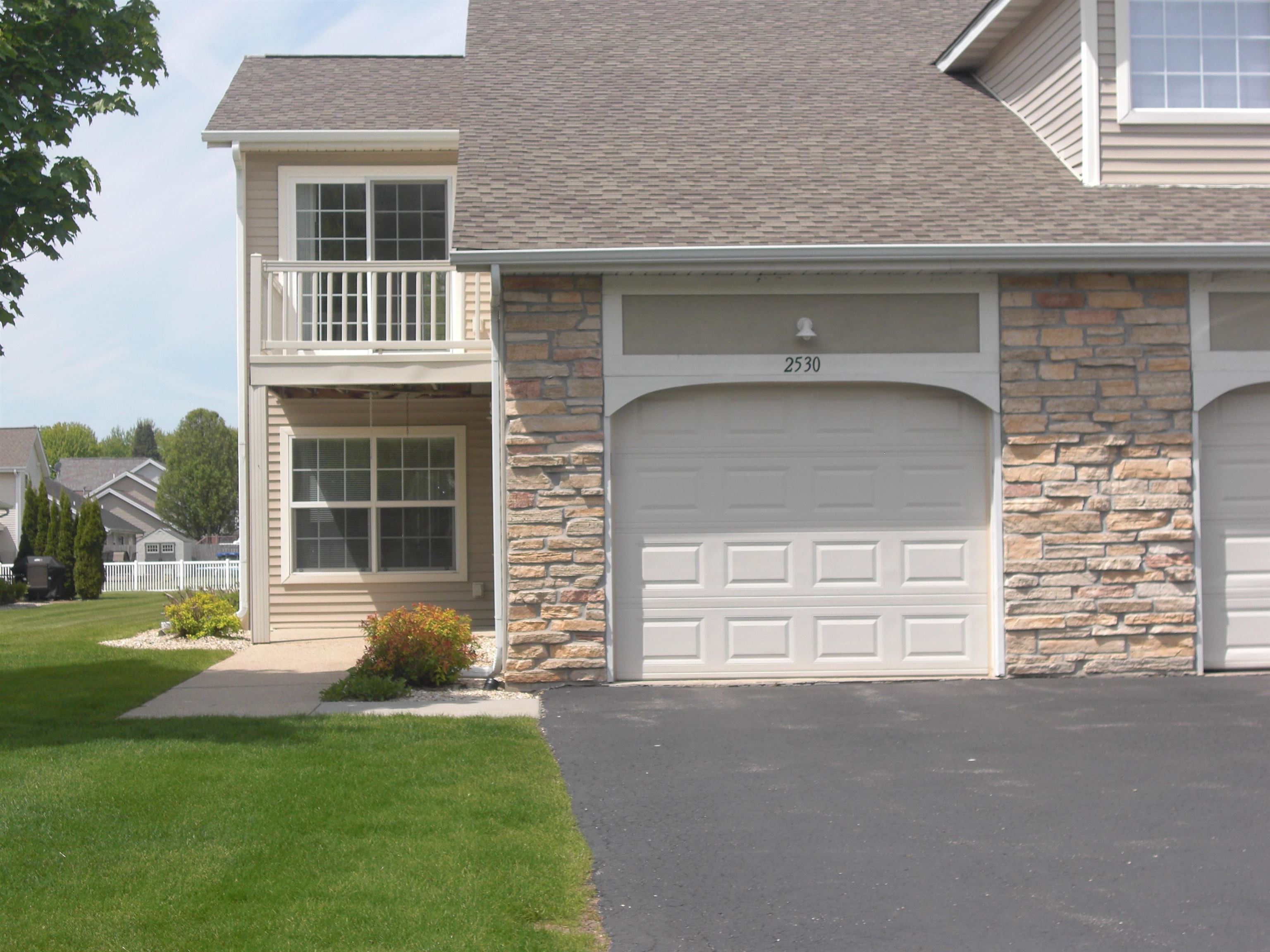 2530 Edgewood Drive Beloit, WI 53511 - Photo 1 of 42