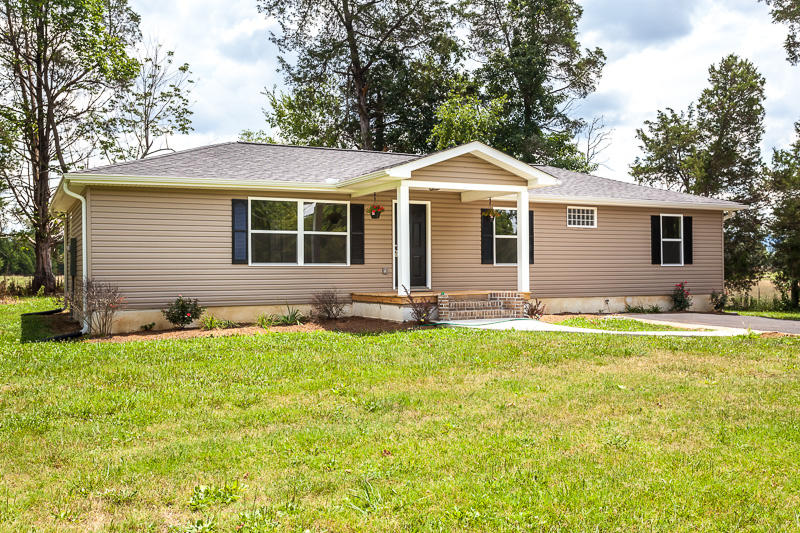 7920 Coppock Road Corryton, TN 37721 - Photo 2 of 38 004160718-2-7920CoppockRdCorrytonTN-SMAL