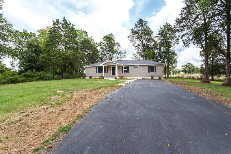 7920 Coppock Road Corryton, TN 37721 - Photo 3 of 38 002160718-2-7920CoppockRdCorrytonTN-SMAL