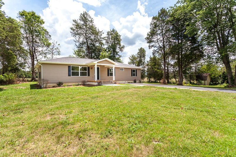 7920 Coppock Road Corryton, TN 37721 - Photo 4 of 38 005160718-2-7920CoppockRdCorrytonTN-SMAL