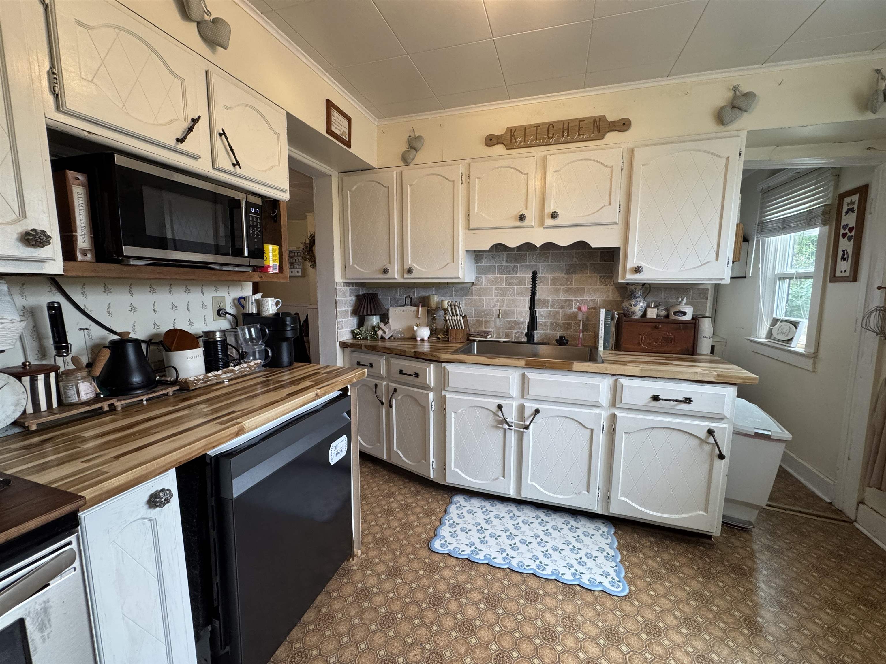 N7850 Douglas Street Ripon, WI 54971 - Photo 8 of 17 Gallery Image 8