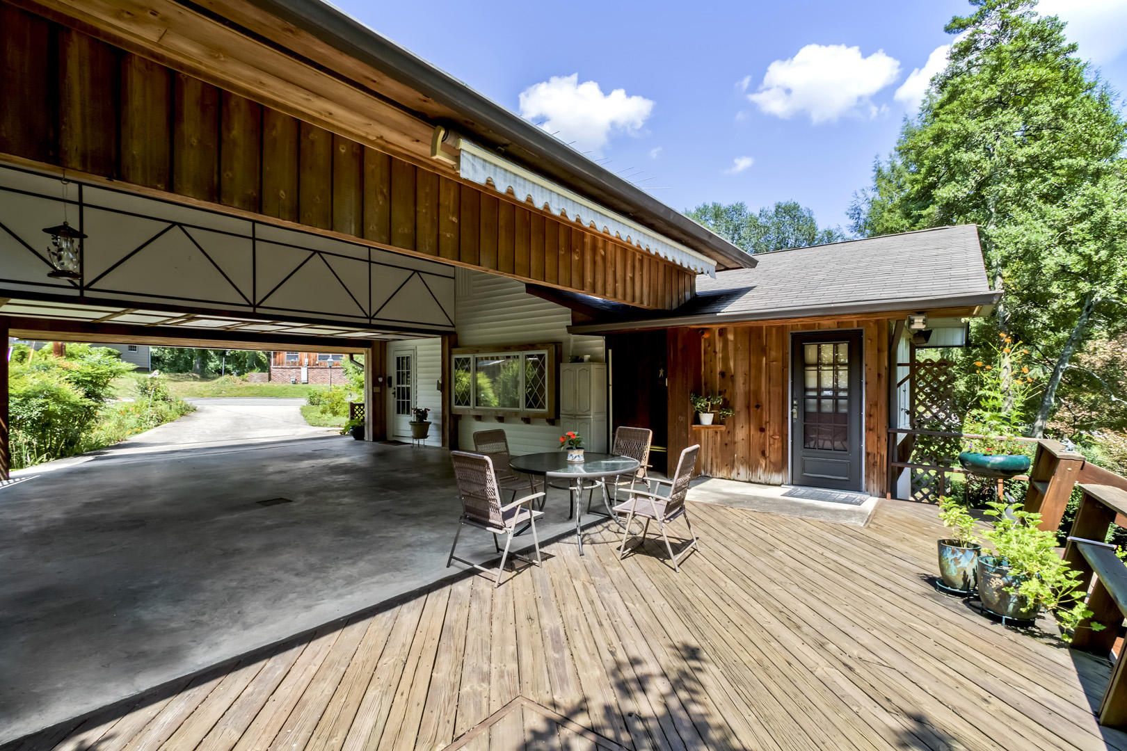 112 West Pawley Road Oak Ridge, TN 37830 - Photo 34 of 40 34_WPawleyRoad_112_Deck