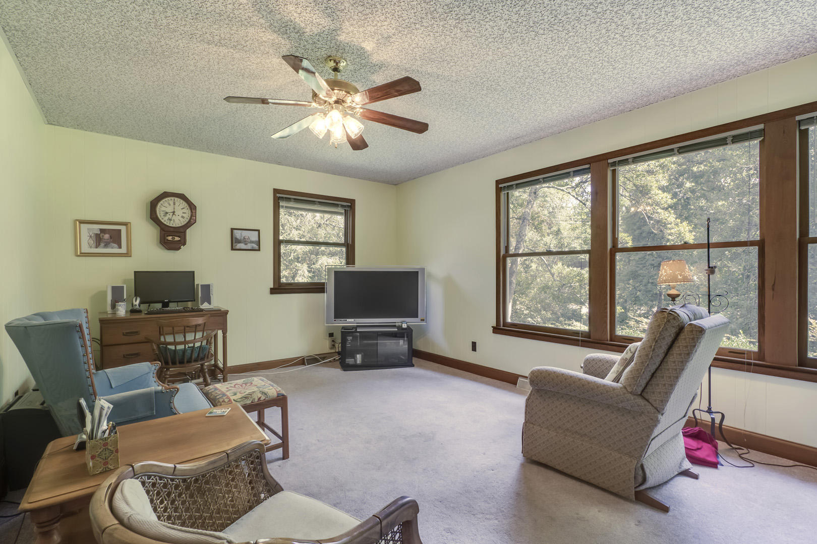 112 West Pawley Road Oak Ridge, TN 37830 - Photo 9 of 40 09_WPawleyRoad_112_Sunroom01