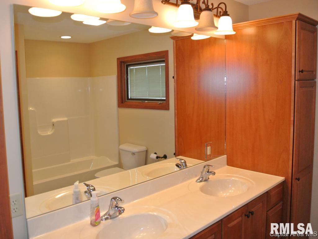 12 Apple Loop Petersburg, IL 62675 - Photo 13 of 32 Gallery Image 13