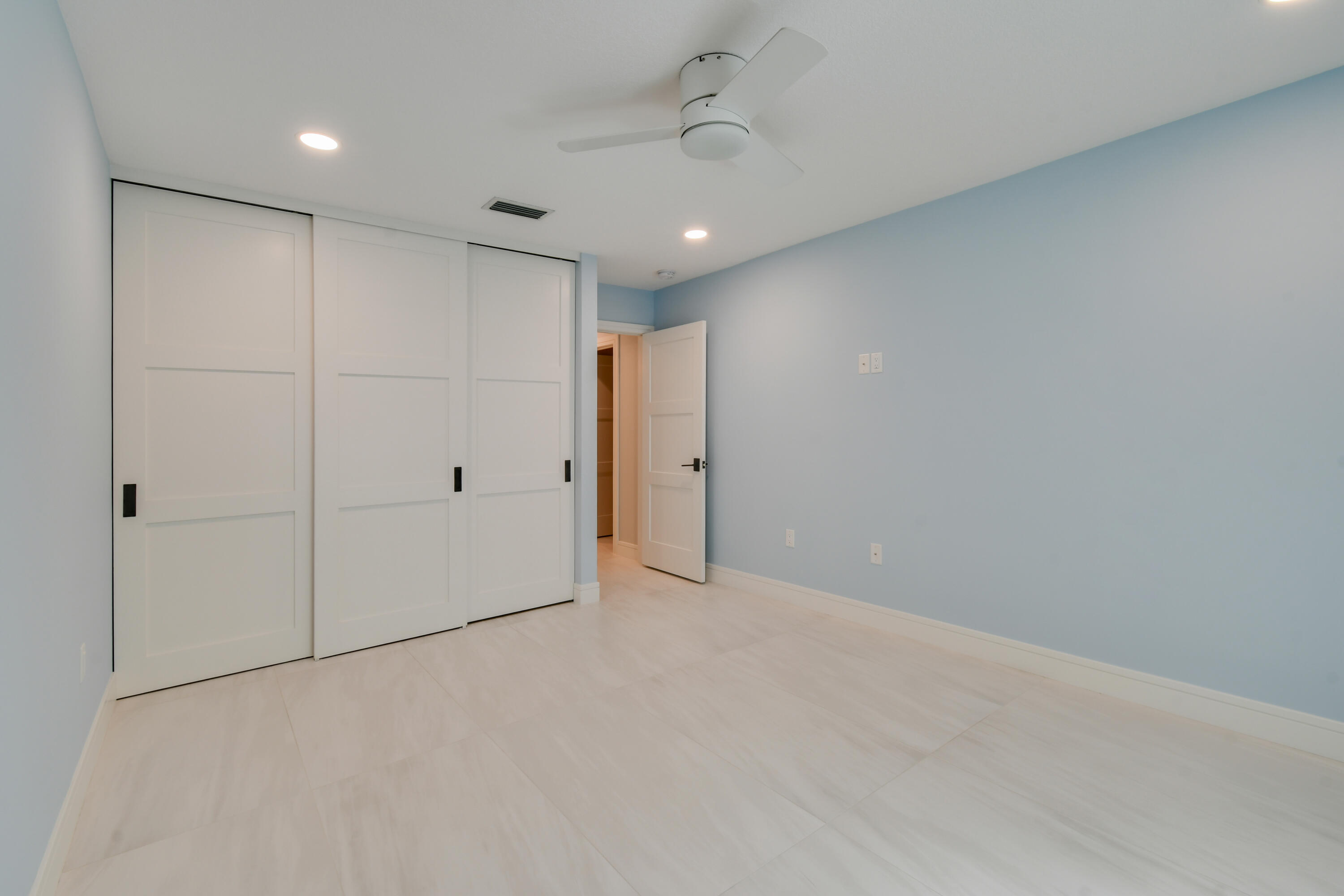 438 River Edge Road Jupiter, FL 33477 - Photo 42 of 80 Guestroom 2 closets