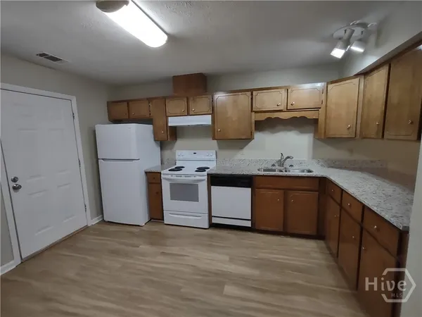 $1,400 | 282 Greenwich Drive, Unit 17, Richmond Hill, GA 31324