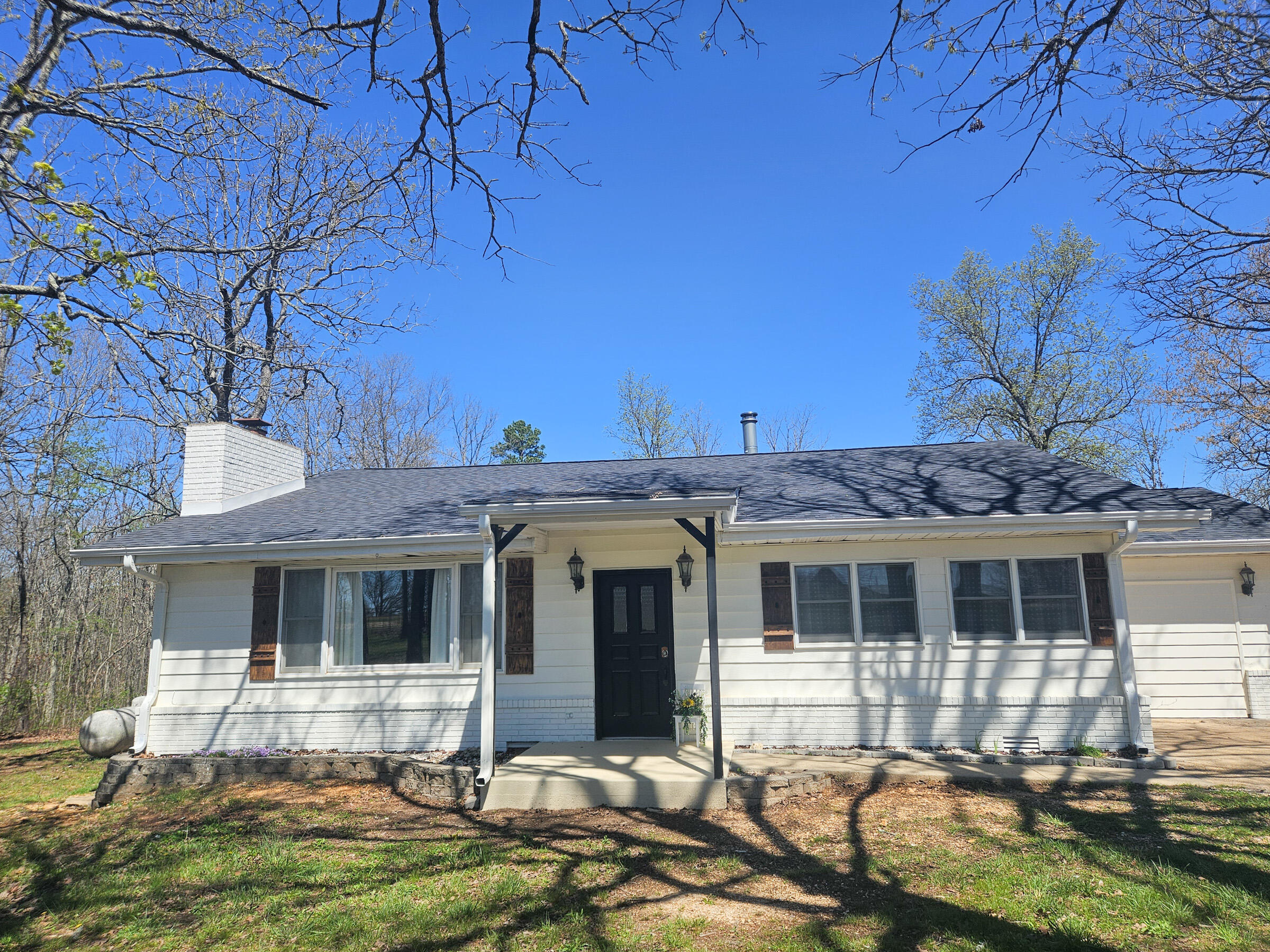 21371 Howell Road Mountain View, MO 65548 - Photo 3 of 42 Country Home with Acreage
