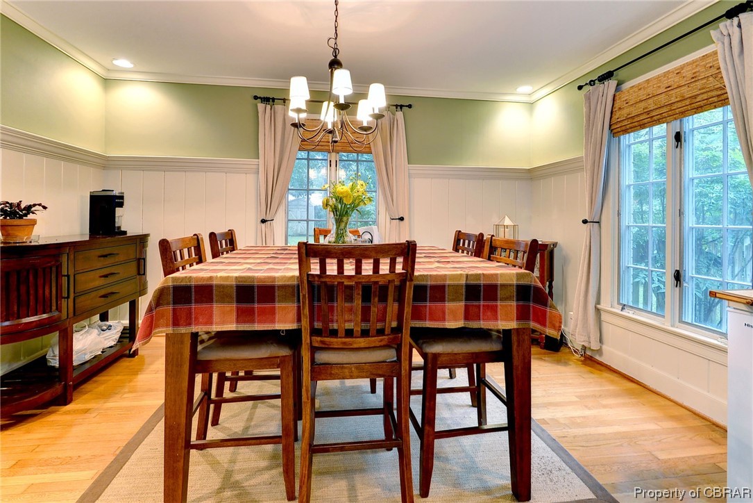 122 Selden Road Newport News, VA 23606 - Photo 7 of 38 Dining room