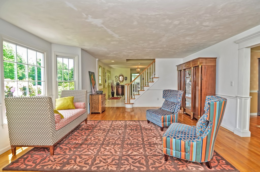 4 Whitridge Road Natick, MA 01760 - Photo 7 of 25 Gallery Image 7