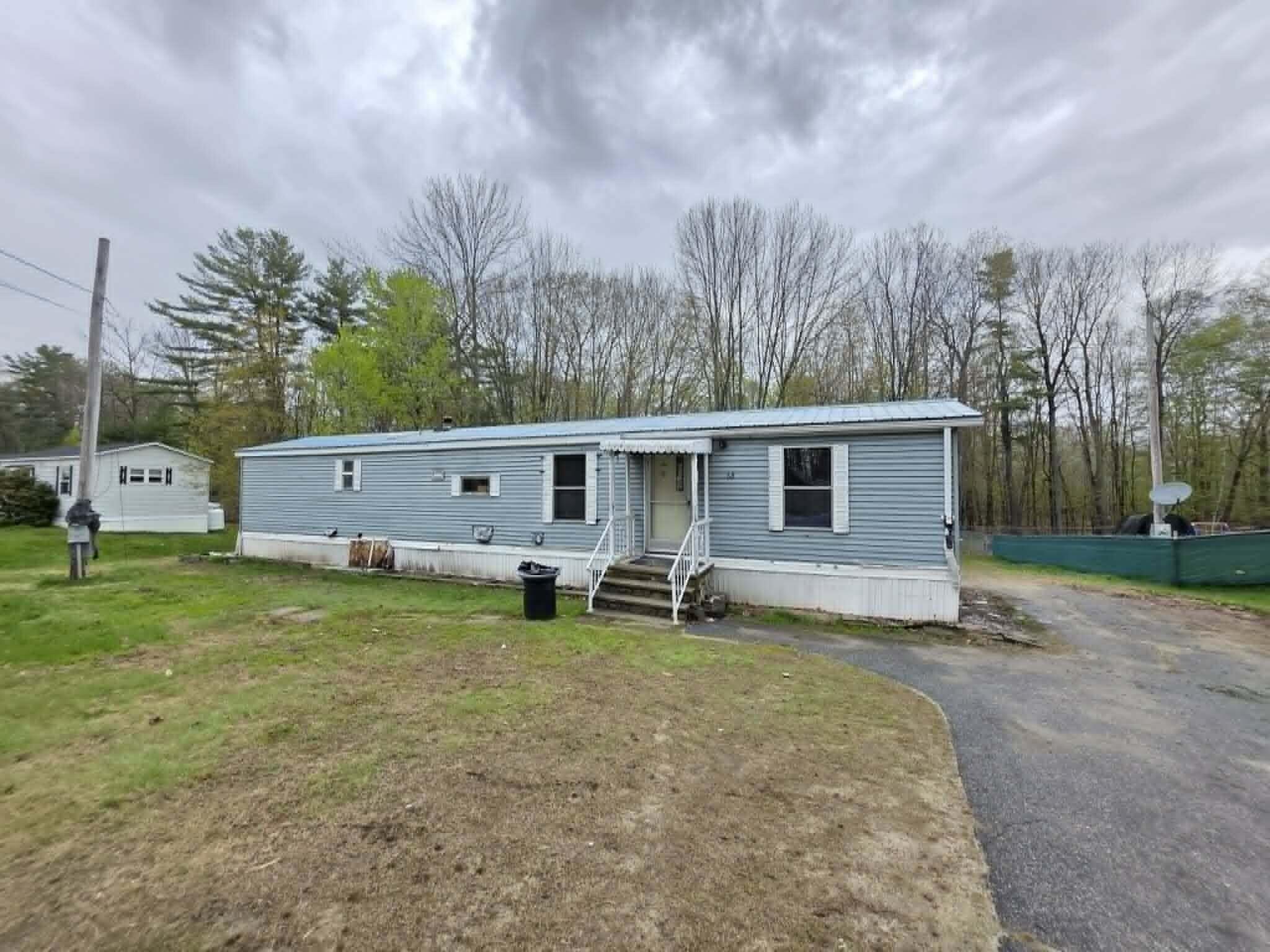68 Middle Road Sabattus, ME 04280 - Photo 2 of 11