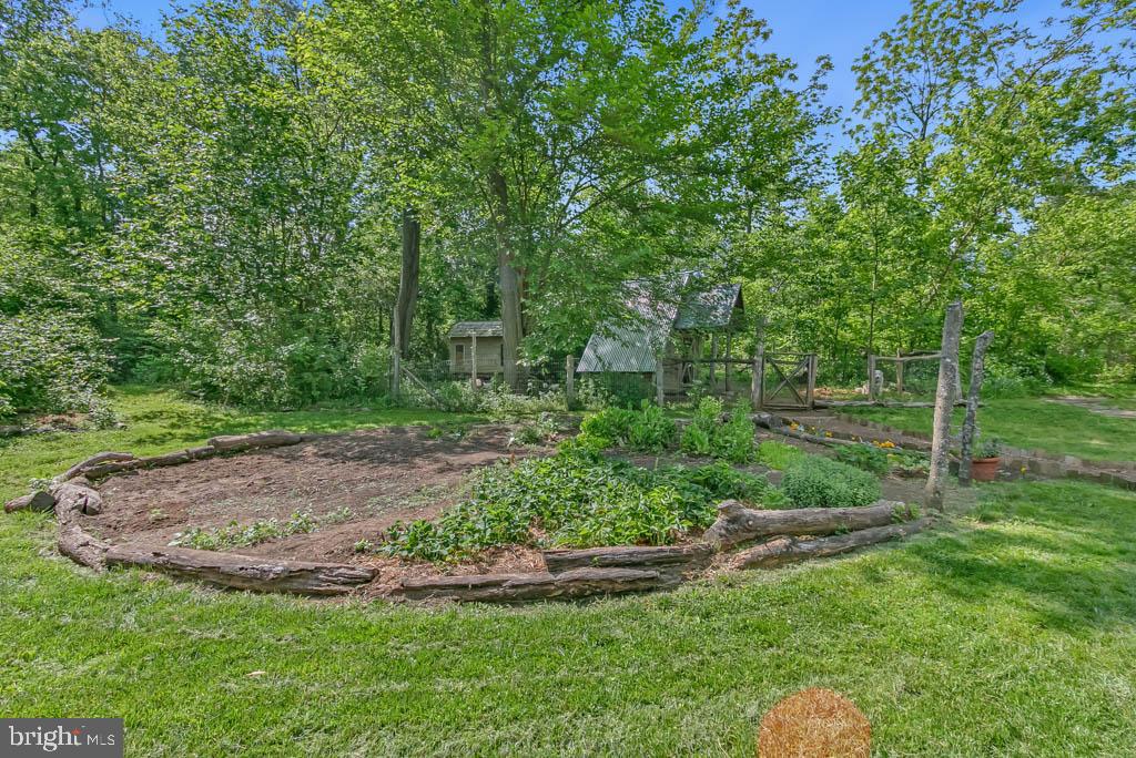9371 Springs Road Warrenton, VA 20186 - Photo 11 of 45 Gallery Image 11