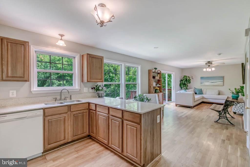 9371 Springs Road Warrenton, VA 20186 - Photo 17 of 45 Gallery Image 17
