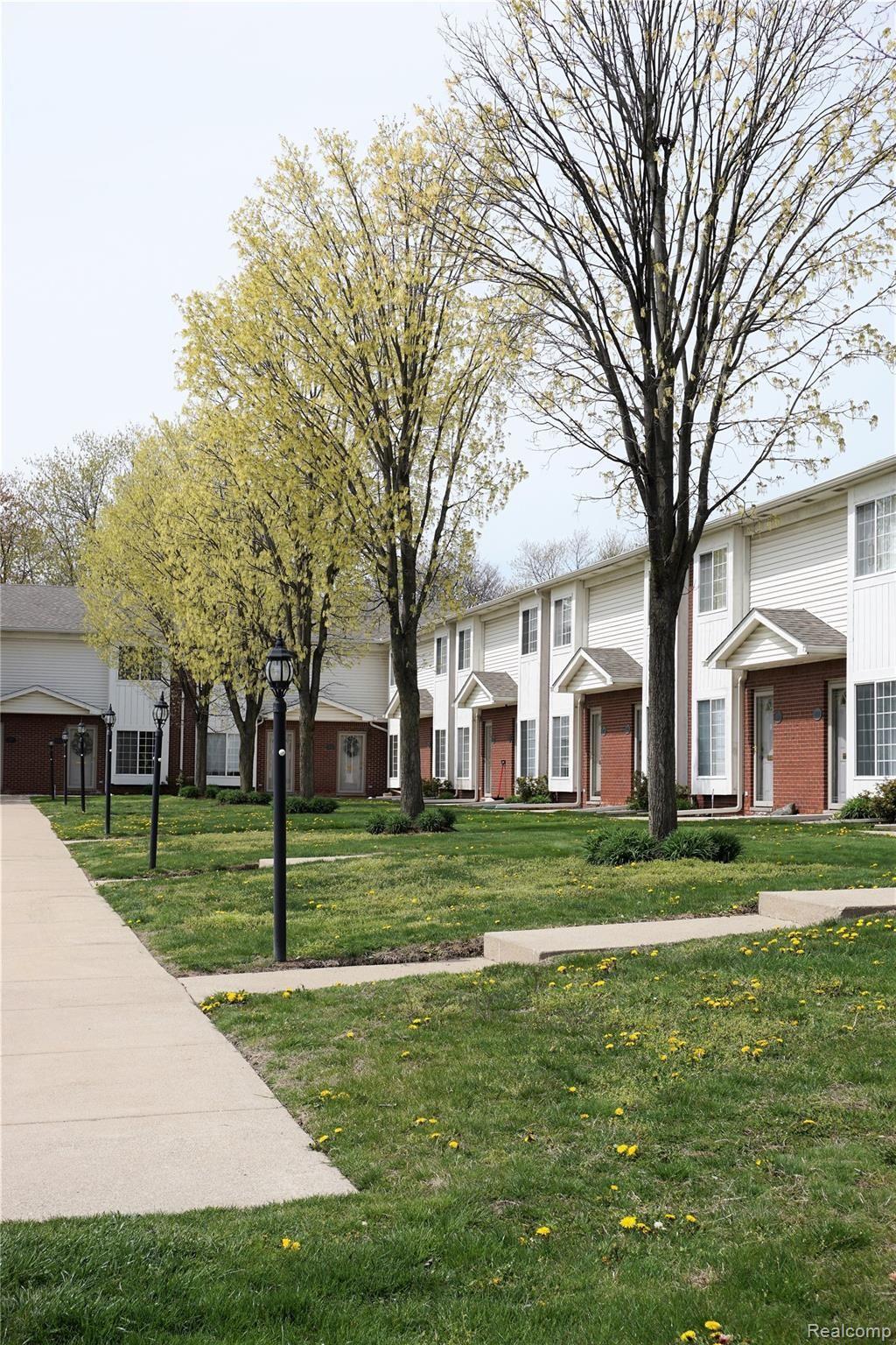 4941 Crooks Road Royal Oak, MI 48073 - Photo 28 of 30 DSC00625.JPG