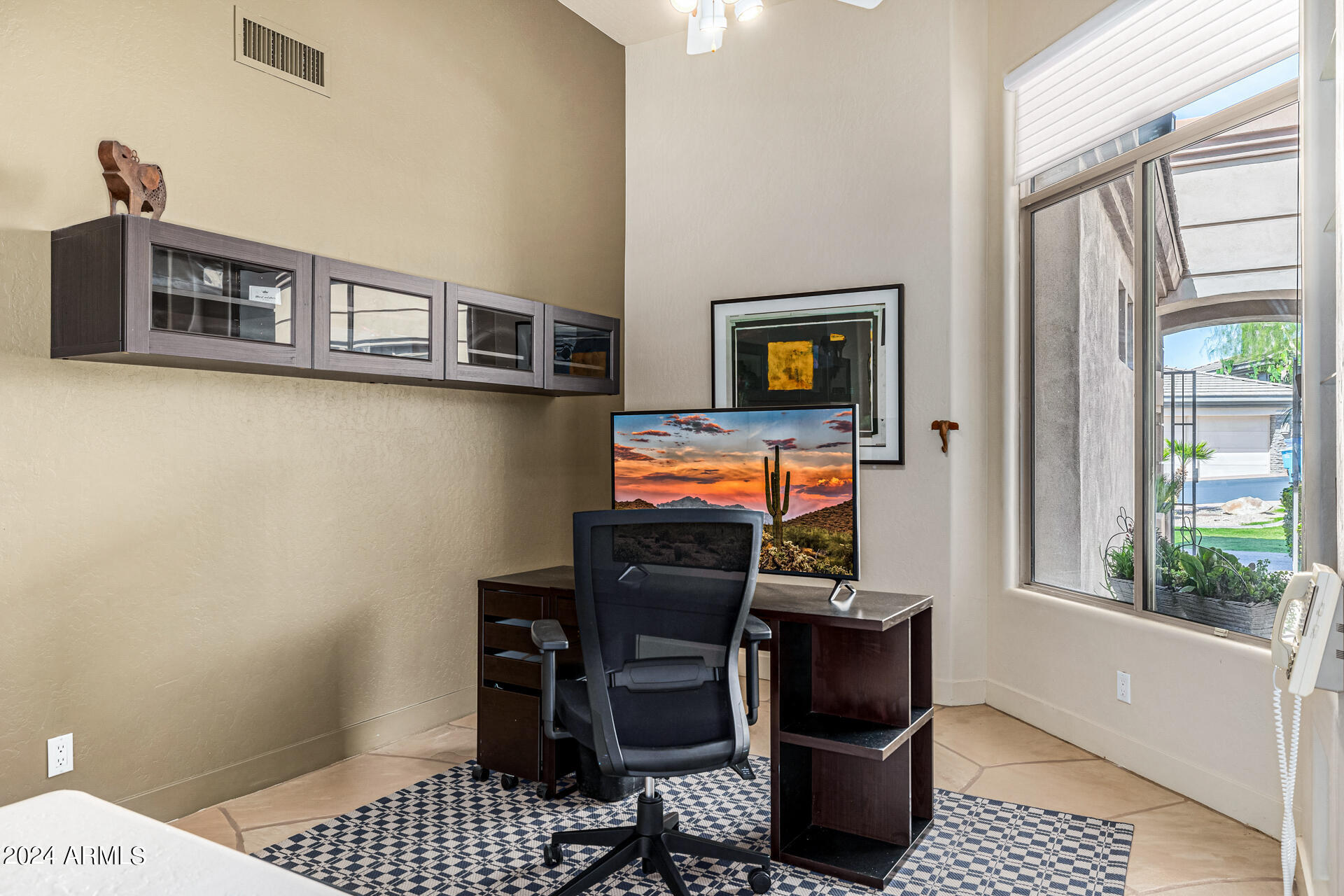 6437 North 28th Street Phoenix, AZ 85016 - Photo 20 of 53 a living room with furniture and a window