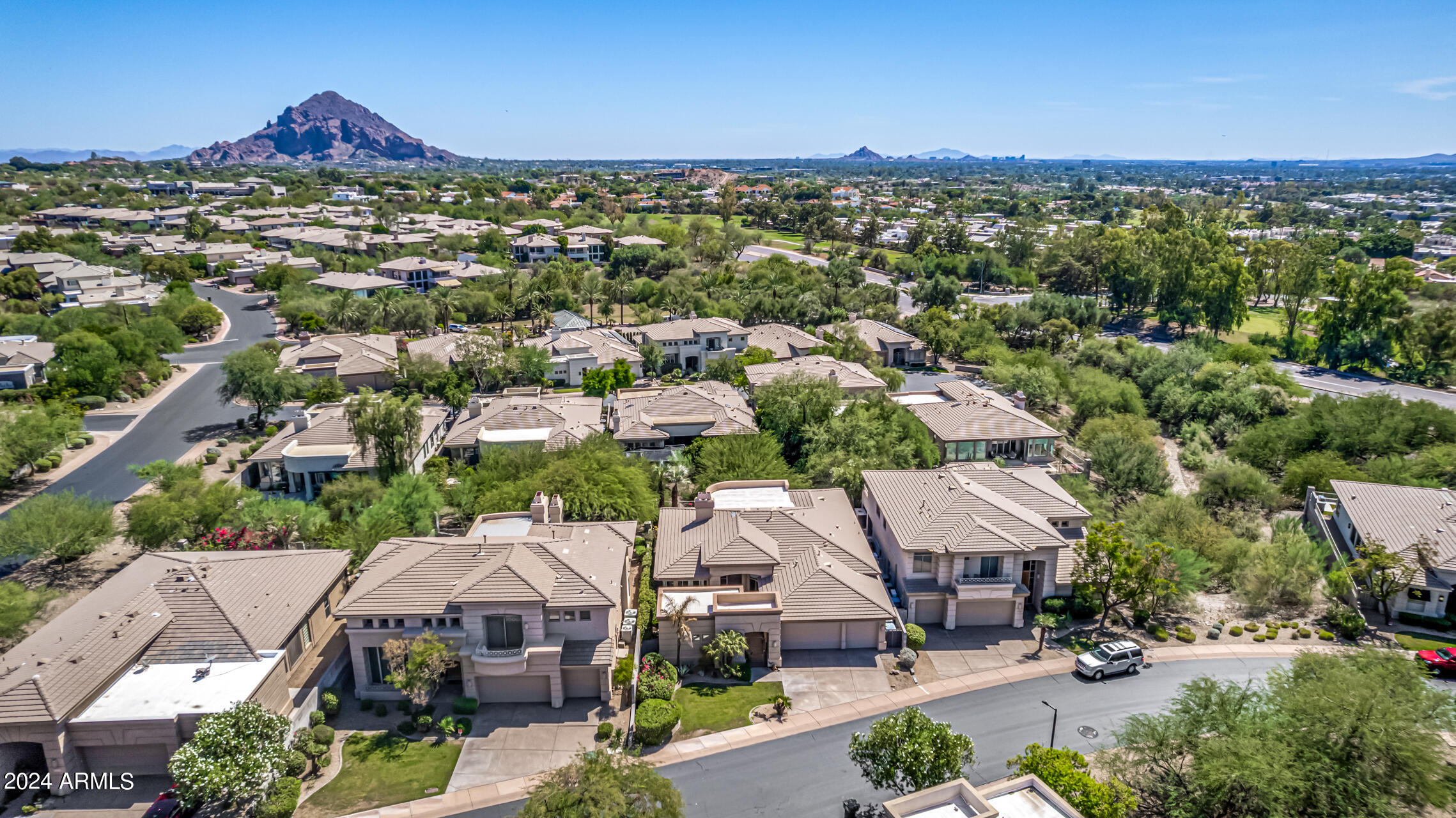 6437 North 28th Street Phoenix, AZ 85016 - Photo 50 of 53 an aerial view of houses with yard