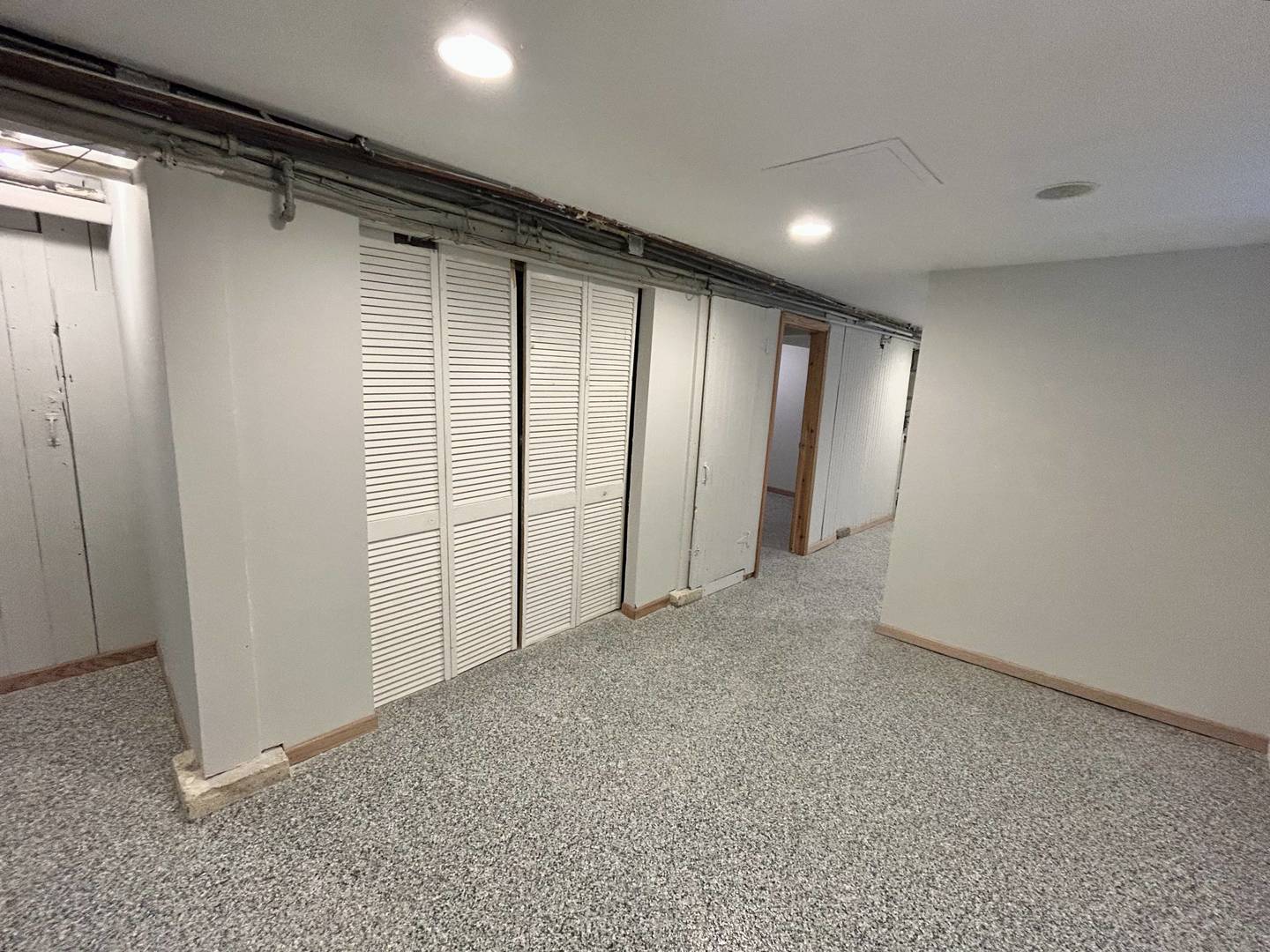 3056 West Lyndale Street, Unit G Chicago, IL 60647 - Photo 11 of 11 a view of an empty room