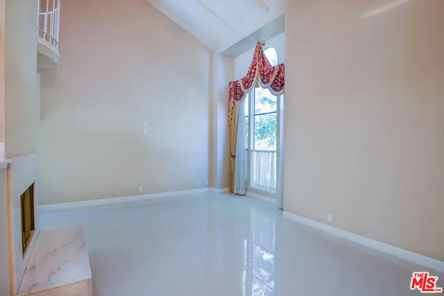 $13,000 | 3119 Hutton Drive, Beverly Hills, CA 90210