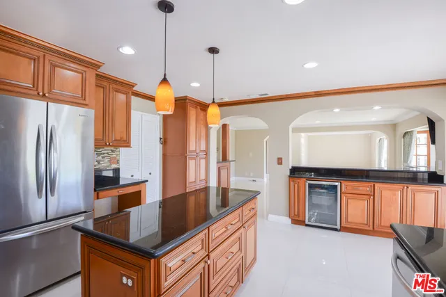 $13,000 | 3119 Hutton Drive, Beverly Hills, CA 90210