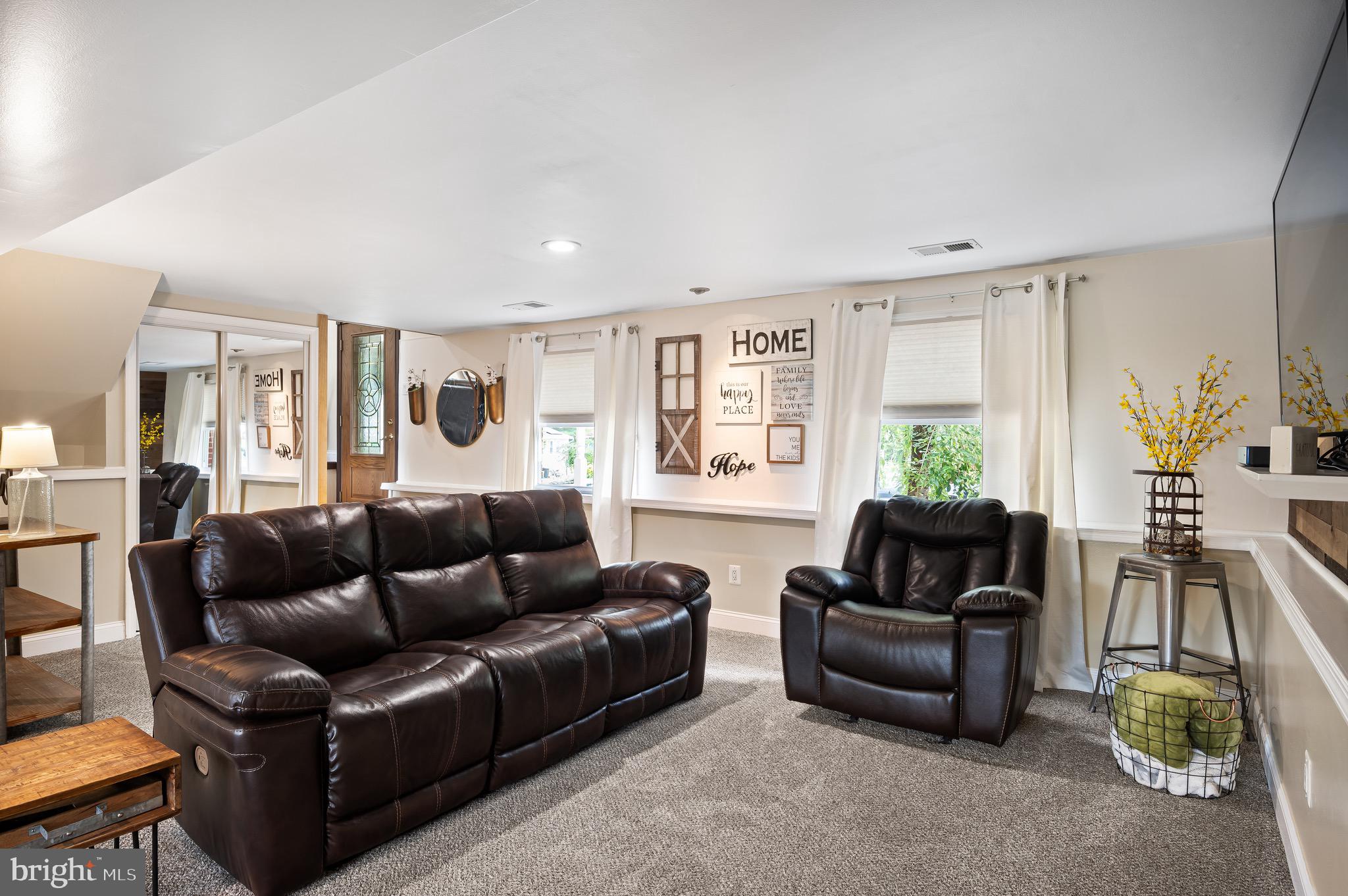 812 Jamestown Road Turnersville, NJ 08012 - Photo 17 of 35