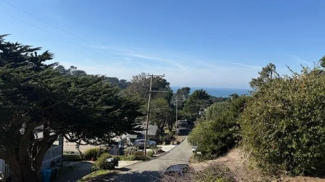 $988,000 | 621 Carmel Avenue, Pacifica, CA 94044