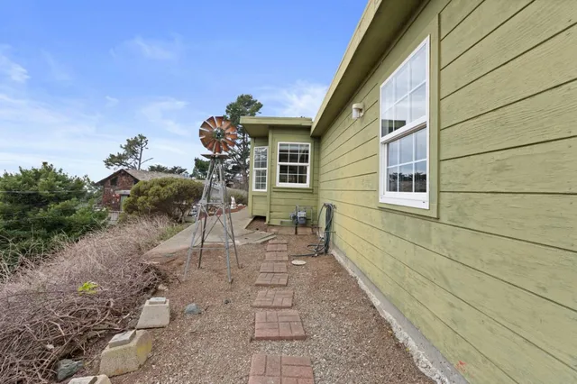 $988,000 | 621 Carmel Avenue, Pacifica, CA 94044